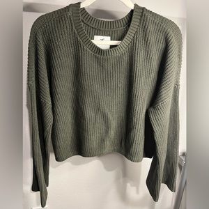 Hollister Green Top Blouse Women’s Size Medium Long Sleeve Bell Bottom